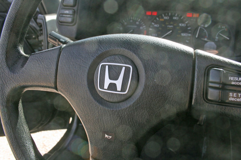 The Analog Joys Of Driving A Near-Perfect Old Honda Prelude Si
